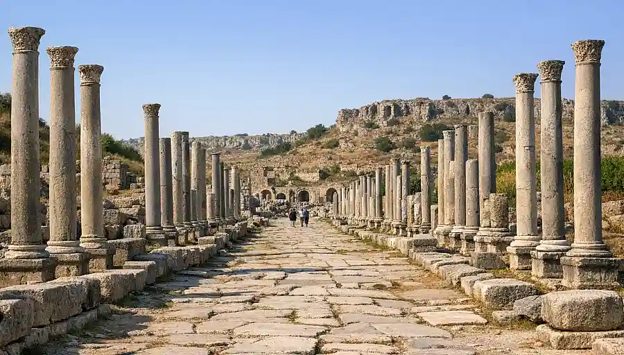 Perge Ancient City pod Antalyą: historia, ruiny i praktyczne wskazówki